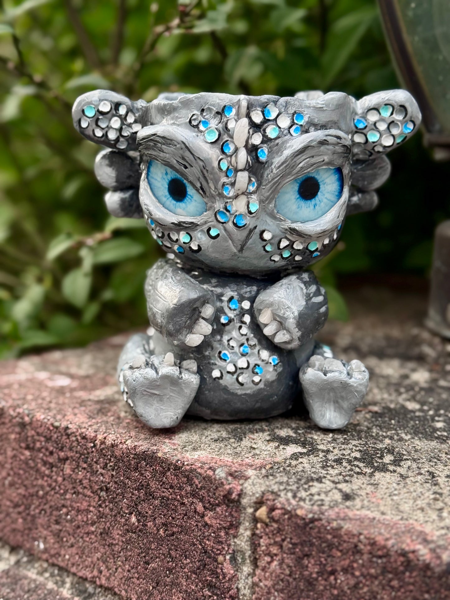 Crystalius Dragon Planter — Handcrafted Fantasy Sculpture Pot for Plants | Unique Artist-Made Gift
