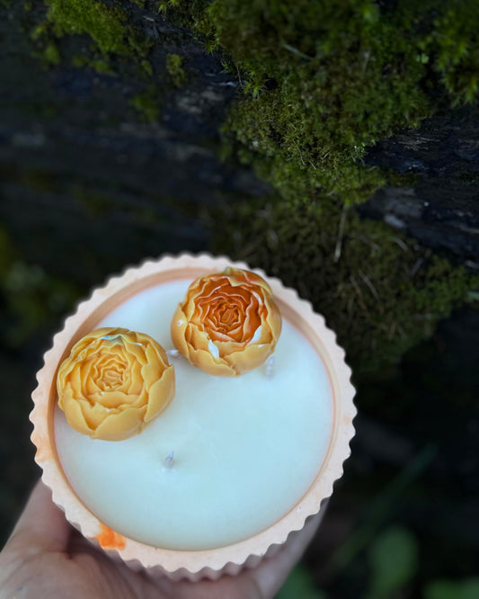 Golden Petals — Handmade Soy Candle with Sculpted Beeswax Flowers in Glass Jar | 8 oz